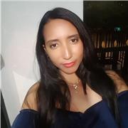 Me defino como una mujer con la capacidad de desempeñarme como docente en el área de informática, por mis conocimientos y el manejo de las tecnologías de la información